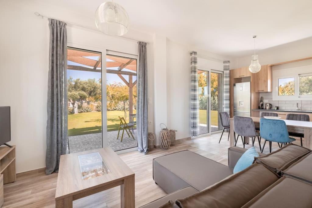 Dimitra'S Sunny Villa Mirsinochori Kültér fotó